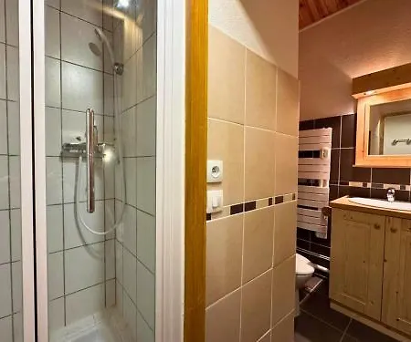 Avec Mezzanine Pour 6 Pers Aux Menuires - Fr-1-452-411 Apartment